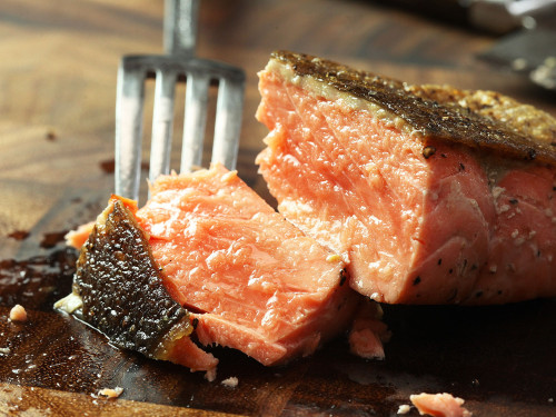 Pan-Fried Salmon Fillets With Crispy Skin